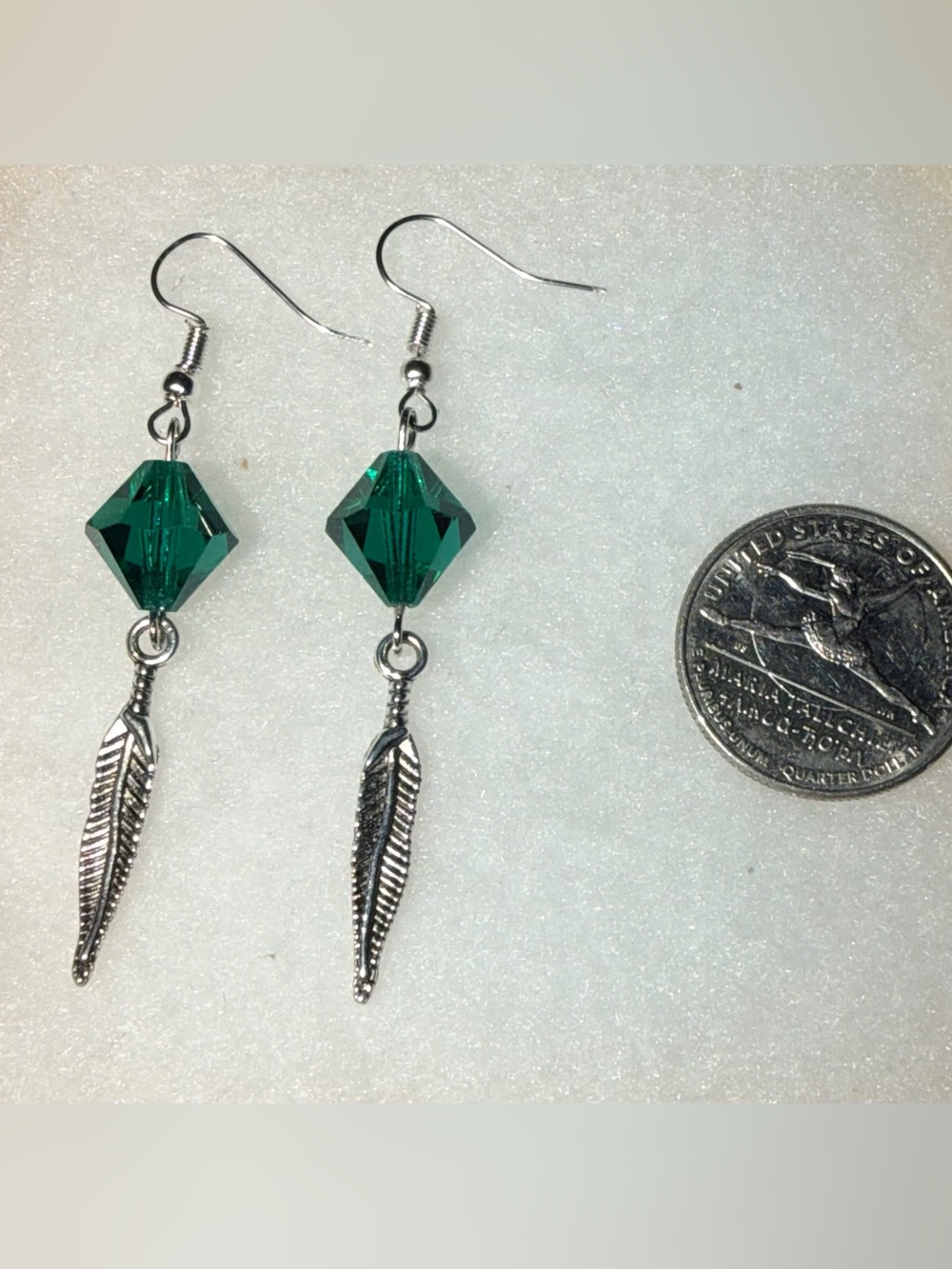 ✨Handmade✨ Green Crystal Feather Earrings - Hypoallergenic